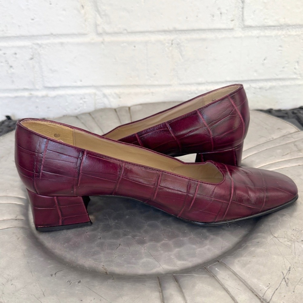 VTG Croc Embossed Leather Low Block Heel Oxblood Pumps 7W Preppy Dark Academia